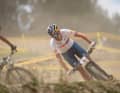 Aime l'inclinaison : les virages lors des championnats du monde d'Andorre 2024 / Photo : Getty Images / Martin Silva Cosentino