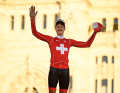 Stefan Küng se réjouit de la victoire du jour.