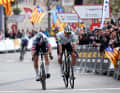 Dans le sprint final, Primoz Roglic s'est imposé devant Juan Ayuso.