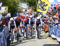 Après un peu plus de 100 kilomètres, les premiers virages se sont présentés. Une fois de plus, le Tour des Flandres s'est déroulé dans une excellente ambiance.