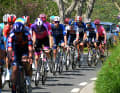 Things got hectic as a result. First, 30 men tried to leave the peloton behind. But the peloton didn't want any more breakaways. Even smaller groups were unable to break away.