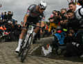 The race is often decided in the Carrefour de l'Arbre sector, as it is only a few kilometres from the finish in Roubaix