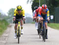 Auch einen Fluchtversuch von Dylan van Baarle (links) neutralisierte das Peloton. Alle Ausreißergruppen waren 65 Kilometer vor dem Ziel gestellt
