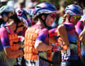 In high temperatures in Emilia Romagna, the women set off on stage 6.