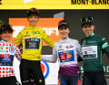 Les quatre maillots gagnants du Tour de France Femmes : Elise Chabbey (FDJ-Suez), Pauline Ferrand-Prevot (Visma | Lease a Bike), Nienke Vinke (Picnic-Post NL) et Lorena Wiebes (SD Worx-Protime).
