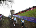 On the challenging course, the medals were basically already awarded after the first of eight laps.