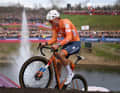 Van der Poel a fait sa propre course, comme souvent cette saison.