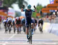 Alec Segaert (Bahrain - Victorious) gewinnt die Etappe.