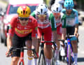 Shortly after the start of the race, a four-man breakaway group was let go. Among them: Fredrik Dversnes Lavik (front)