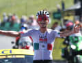 Isaac Del Toro (UAE Team Emirates XRG) remporte l'étape.
