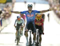 Mathieu van der Poel (Alpecin – Premier-Tech) wins Stage 9.