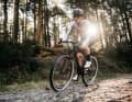 Ridley positionne le nouvel Ignite GTX comme ce qu'il appelle un "gravel bike alpin", qui doit allier la capacité tout-terrain d'un VTT hardtail à la polyvalence d'un vélo de course sur gravier.