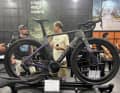 Dieser Prototyp des Ridley Kanzo Fast 2.0 Gravelbikes soll 8,1 Kilo wiegen und 7500 Euro kosten.
