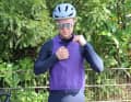 Die Ultralight Wind Gilet Weste ist zum Drüberziehen über einem Trikot gedacht und schützt Brust und Bauch vor Wind auf der Ausfahrt.
