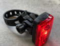 The rear light shines for around 10 hours and is equipped with a brake light