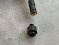 Standard sind ebenfalls passende Adapter für Rennrad- und Autoventile