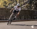 Focus has given the Izalco Max a comprehensive update. The aero-optimised racing machine is available in two different carbon qualities.
