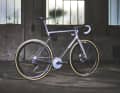 The road model comes with a classic road bike geo that is orientated towards modern competition bikes
