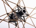 Les rayons sont composés d'une fibre de chaque côté. La construction est d'une légèreté sensationnelle