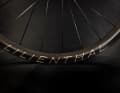 Carbonfelgen made in Germany sind der Hingucker am Lilienthal GX L3K Laufradsatz für Gravelbikes.