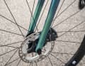 Die neue, leichte Gabel lässt genug Raum für 32 Millimeter breite (Tubeless-)Reifen