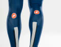 Castelli : jambes de pantalon avec beaucoup de matériel réfléchissant ; les fermetures éclair facilitent l'enfilage et le retrait.