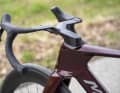 The defining feature while riding is the very narrow handlebar unit