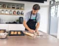 Just like at home: the family man likes to be involved at home and shows off his skills by baking Christmas biscuits in the team sponsor's kitchen.