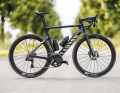 Nous avons testé l'un des deux modèles haut de gamme : l'Aeroad CFR Di2.
