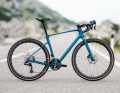 Selon la variante d'équipement, le Cube permet une allure sportive ou se transforme en vélo tout temps à part entière.