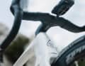 The package also includes an integrated handlebar unit