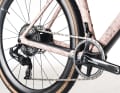 Le Rose est équipé du Sram Force XPLR AXS.