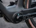 The Hessian mountain bike specialist relies on the TQ HPR50 for the drive. The maximum torque is 50 Newton metres and the battery is said to have an effective capacity of 250 watt hours.