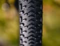 We are familiar with parts of the tread pattern of the new gravel tyre from other tyres.