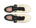 The upper is made from a blend of microfibre and 3D mesh. It is designed to combine a secure fit with good ventilation.