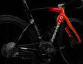Thanks to the black paintwork, the frame in size 53 is said to be 16 grams lighter.
