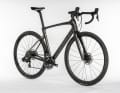 The Specialized S-Works Roubaix SL 8 in second place earns its place thanks to the excellent suspension on the cockpit. This is made possible by an integrated shock.