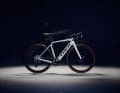 Die Silhouette des Trek Domane+ SL bleibt nahe an der gewohnten Rennrad-Optik