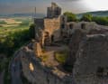 Les ruines du château de Staufen datant du 12e siècle doivent être conquises en empruntant une courte rampe escarpée.