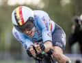 Windschnittig: Wout van Aert ist auch auf der Straße ein Alleskönner – hier 2020 auf dem Weg zu WM-Silber im Einzelzeitfahren.