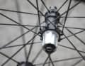 The CNC-machined hubs of the Ursus Arya R wheelset are fitted with high-quality ceramic bearings.