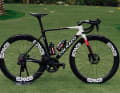 The lighter V5Rs, which received an update in 2025, will rarely be seen in service with UAE Team Emirates-XRG.