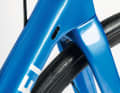 Van Rysel NCR CF Rival AXS - The carbon frame is not the lightest, but it is torsionally stiff. The brake lines are easy to maintain