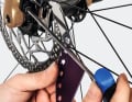 Tool tip against grinding disc brakes: Hayes Feel'R Gage