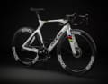 Colnago a obtenu l'autorisation de l'Union cycliste internationale. Cette année, Pogačar roule notamment sur le nouveau Y1Rs.