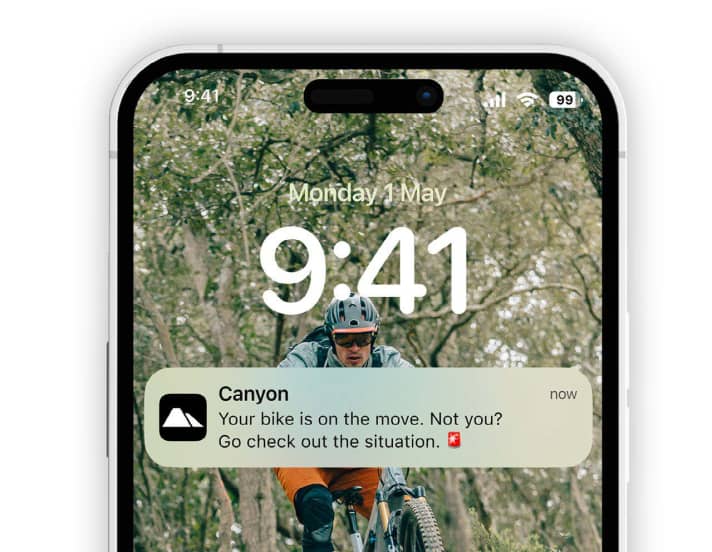 Alarm! Met behulp van de tracker die is geïntegreerd in de nieuwe Canyon e-bikes, heeft de app beweging van de vergrendelde fiets gedetecteerd en waarschuwt de eigenaar.