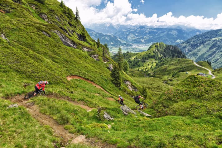   Frisch betankt in luftiger Höh', locken die Freeride-Trails am Kitzsteinhorn.