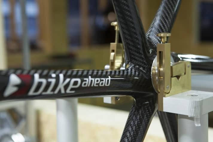   Mit der Hilfe eines Investors schaffte es Christian Gemperlein, seine Biturbo-Räder in Kleinstserie zu bauen. Natürlich von Hand.