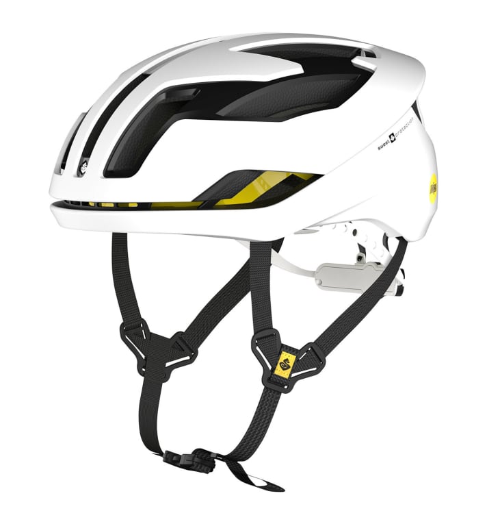   Mit dem Falconer bietet Sweet Protection einen Helm für den sportlichen Einsatz an - egal ob Rennrad, Cross oder XC. Drei Versionen sind verfügbar: Die Standardversion für 229 Euro, mit MIPS für 259 Euro und die Aero-Variante für 269 Euro.