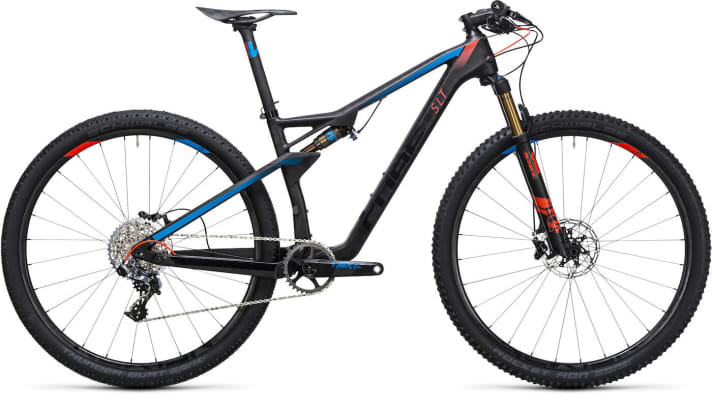   Das Topmodell des AMS 100: 5999 Euro kostet das neue Racefully von Cube und soll laut Hersteller gerade mal 8,9 Kilo auf die Waage bringen.